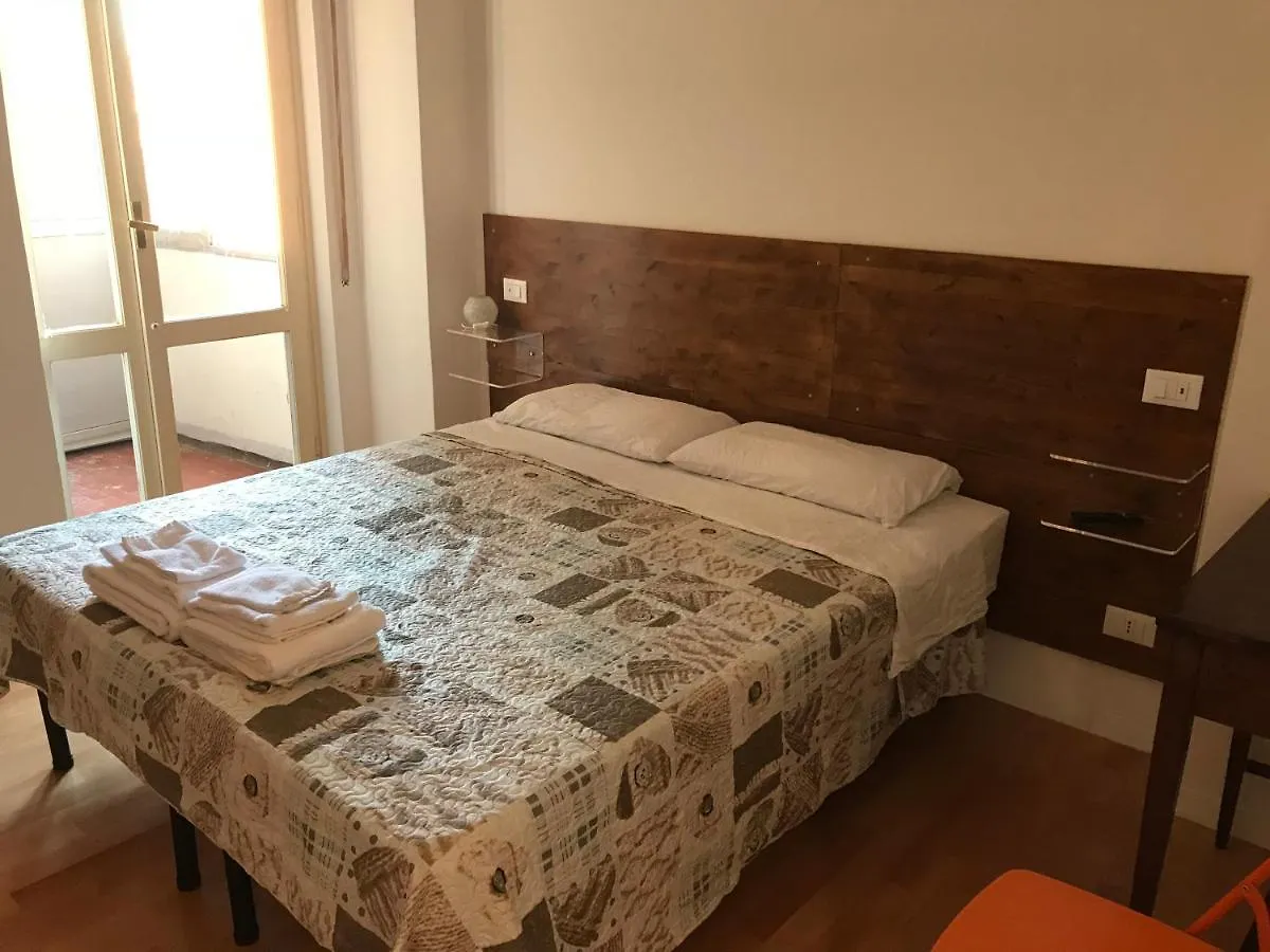 Penny B Hotell Bologna Italien